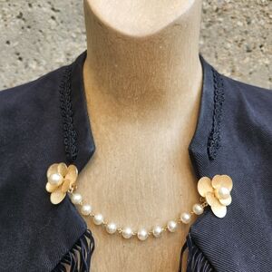 Vintage Gold Floral Pearl Sweater Clip